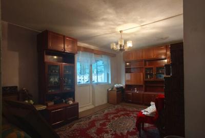 Apartament 2 camere, decomandat, spa?ios, zona lini?tita - 11