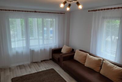 Apartament cu 3 camere decomandat în Central - 1