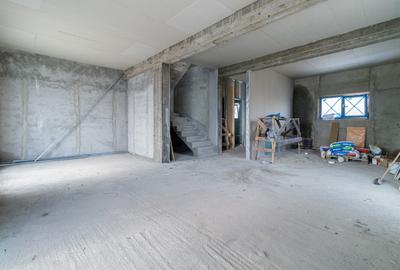 Duplex cu 4 camere cu Teren 409 Mp în Corbeanca