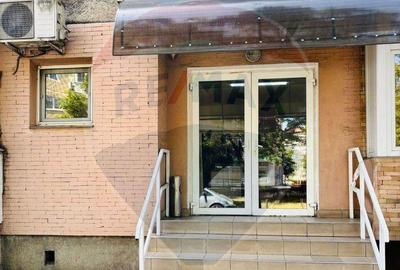 Spa?iu comercial de inchiriat, cu vad pietonal, str. Vl... - 3