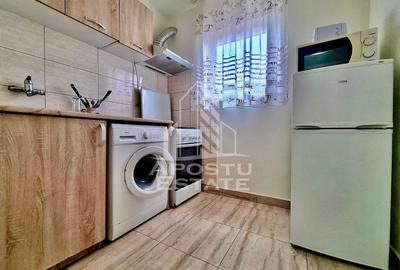 Garsonieră decomandată, mobilată în Central - 4