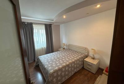 Apartament cu 3 camere decomandat, mobilat în Tractorul - 2