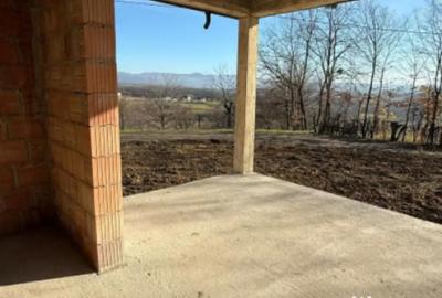 Casă cu 4 camere cu Teren 536 Mp în Groși - 14