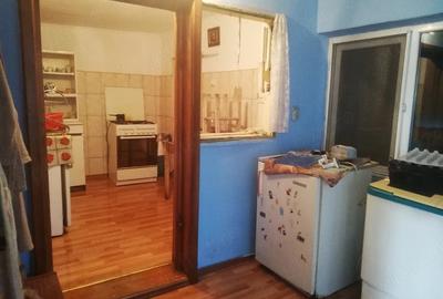 Casă cu 3 camere cu Teren 250 Mp în Lacu Dulce - 1