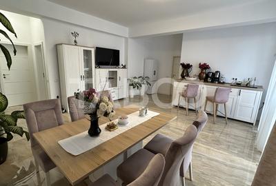 Apartament cu 3 camere decomandat, mobilat în Exterior Sud