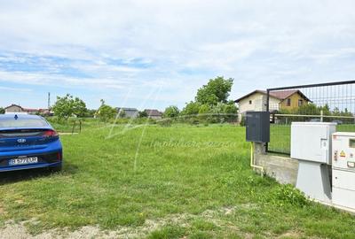 Teren intravilan in zona rezidentiala, la 1 km de A0 si A1 - 12