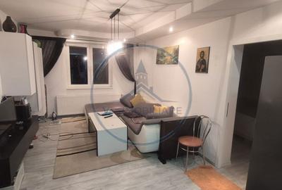 Apartament cu 3 camere decomandat în Teaca - 8