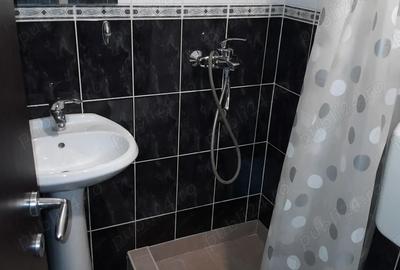 3 camere de inchiriat proprietar UNIRII - 10