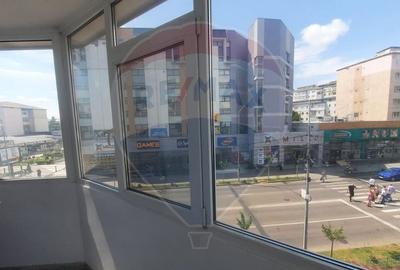 Apartament cu 4 camere zona ULTRACENTRALA