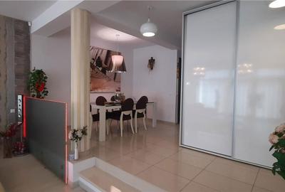 Casă cu 6 camere cu Canalizare în Dămăroaia - 12