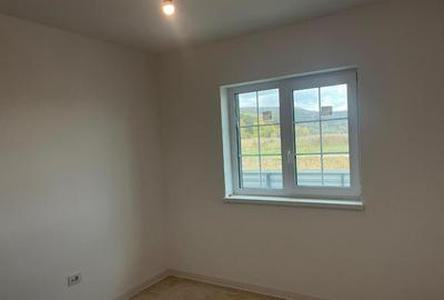 Casa noua, 3 camere, 2bai, teren 400mp, in Hemeius - 8