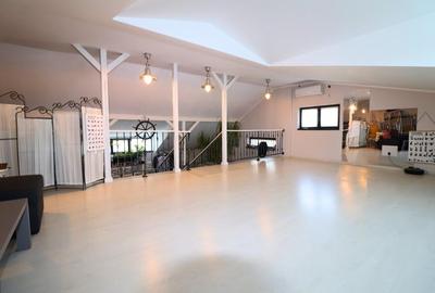Casă cu 6 camere cu Teren 542 Mp în Sud - 3