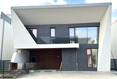 Casă individuală cu 5 camere cu Teren 439 Mp în Nord - 3