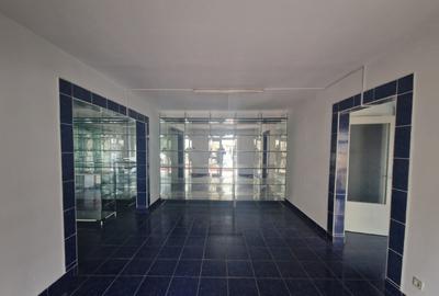 Spațiu comercial, de 48 mp, în Decebal - 8