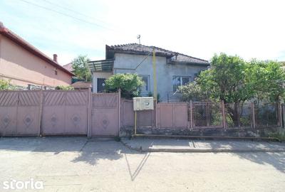 Casă cu 2 camere cu Teren 449 Mp în Central - 1