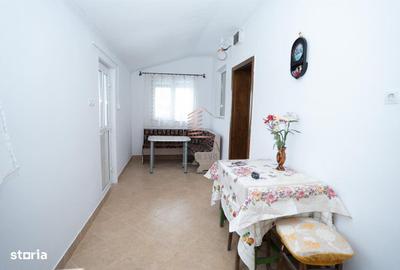 Casă cu 3 camere decomandat cu Teren 3400 Mp în Drăgești - 9