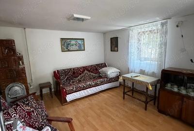 Casa de vanzare in Comarnic - 2