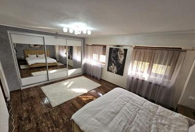 Apartament cu 3 camere decomandat în E3