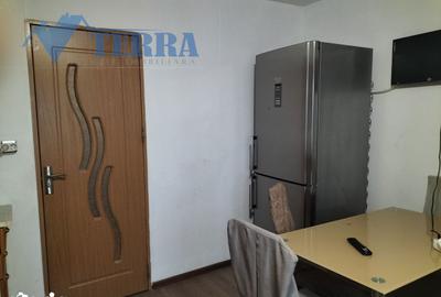 Apartament cu 2 camere, mobilat în Central - 1