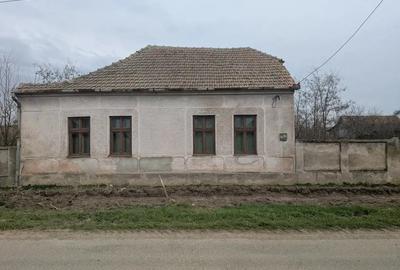 Casă cu 3 camere în Petroman - 2