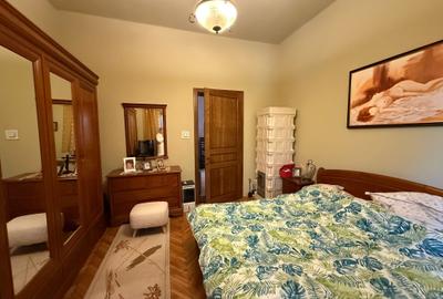 Apartament 4 camere,decomandat,etaj 1 + curte privata,zona ultracentrală Apartament 4 camere,decomandat,etaj 1 + curte privata,zona ultracentrală - 11