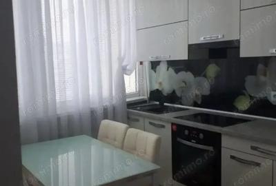 Garsonieră decomandată în Soarelui