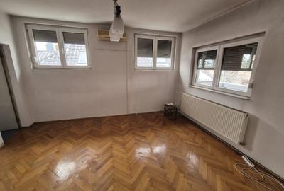 Casă individuală cu 5 camere cu Canalizare în Domenii - 3