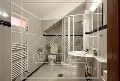 Casă individuală cu 8 camere cu Canalizare în Cisnădioara - 25