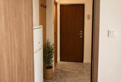 Garsonieră în Titan - 2