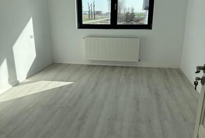 READY TO MOVE |4 camere | 230 mp curte - 17