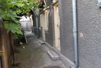 Vila P+1 -2 corpuri pretabila 2 FAMILII zona Centrala(C Galati-Independentei) 216mp construtiiti - 13