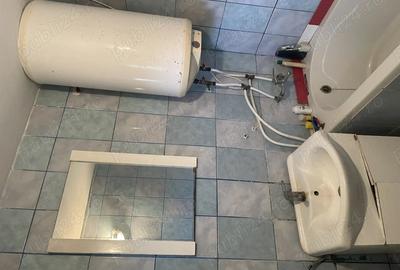 Vand casa in Ciugudul de Sus . Pentru mai multe detalii , va rog sa ma contacta?i in privat - 6