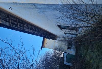 Casă cu 4 camere în Roman - 4