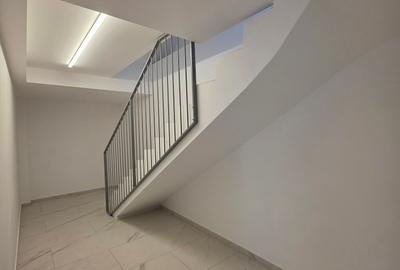 Apartament cu 5 camere decomandat în Aviației - 7