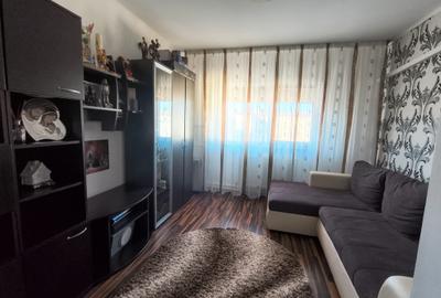 Apartament cu 2 camere decomandat, mobilat în Poarta 6 - 1