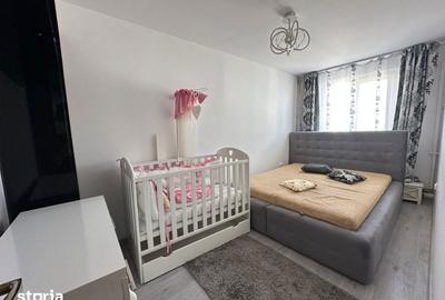 Apartament cu 3 camere semidecomandat în Craiovița Nouă - 6