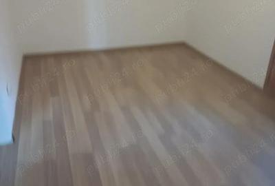 Apartament cu trei camere zona buna,partial renovat - 10