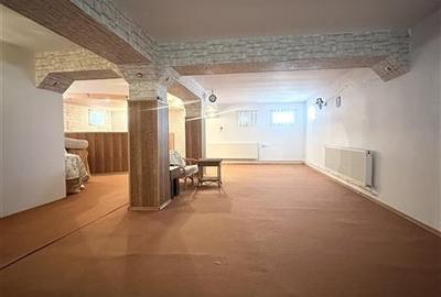 Casa S+P+1E cu Teren de 854 mp, Pretabila pentru Doua Familii - 7