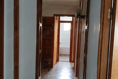 Inchiriez apartament 3 camere - 3