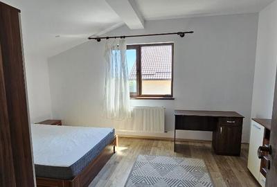 Casă cu 4 camere cu Teren 200 Mp în Berceni