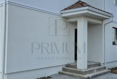 Duplex cu 4 camere cu Canalizare în Moșnița Nouă - 2