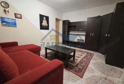 Apartament cu 3 camere, mobilat în Central