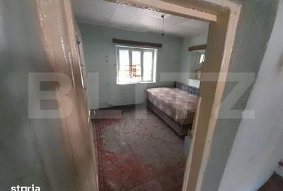 Casă cu 2 camere cu Teren 1160 Mp în Ghindeni - 4