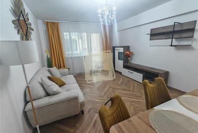 Apartament NOU 3 camere 2 bai balcon zona Parc Sub Arini