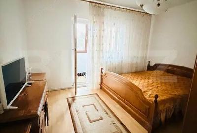 Apartament cu 3 camere, 2 bai, 2 balcoane, 2 locuri de parcare - zona Astra - 3