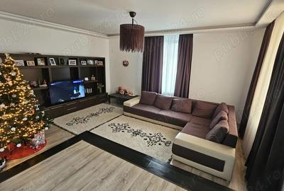 Casă cu Teren 287 Mp în Central - 2