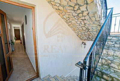 Vila turistică complet funcțională! - 10