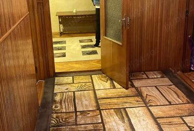 Apartament cu 3 camere decomandat în Central - 1