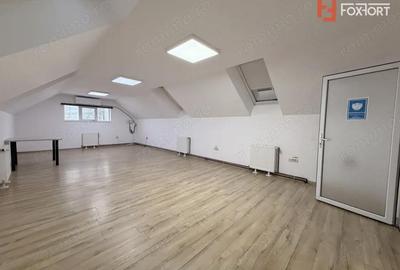 Casă cu 4 camere cu Canalizare în Freidorf