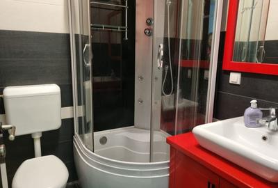 Apartament cu 3 camere decomandat în Apusului - 3